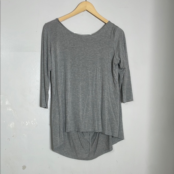 Kate & Mallory Tops - Kate & Mallory Asymmetrical Gray 3/4 Sleeve Tunic